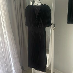 Black midi Express dress. Like new. Size small.
